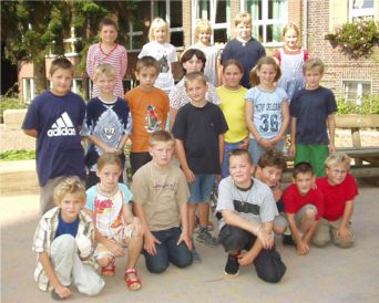 Klasse 4b Schuljahr 2004/05